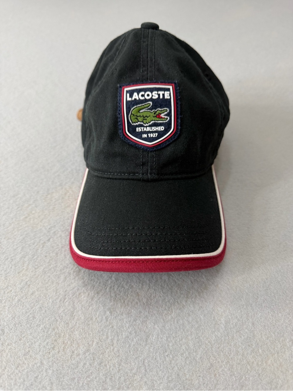 174/807 Lacoste Men’s Black Cap Hat Leather Strap Crest Logo Adjustable